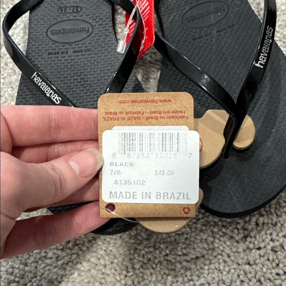 Havaianas Women’s Slim Flip Flops in Black - Picture 4 of 5